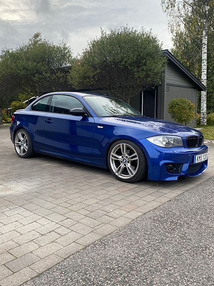 BMW 120d 2 of 10