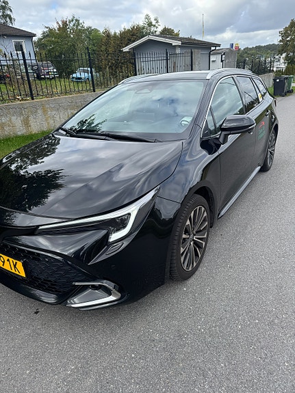 Toyota Corolla 2 of 11