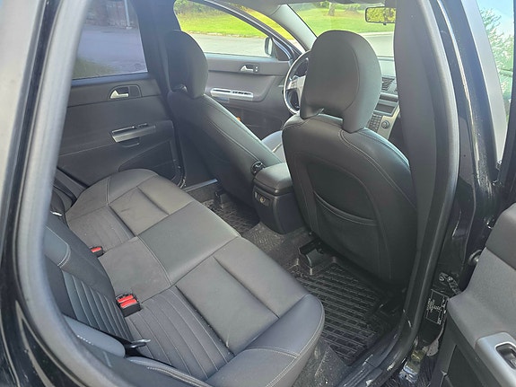 Volvo V50 8 of 9