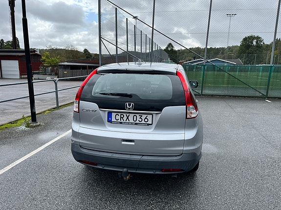 Honda CR-V 4 of 6