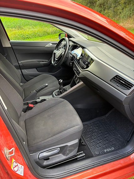 Volkswagen Polo 6 of 12