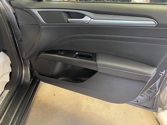 Ford Mondeo 20 of 21