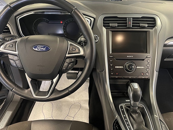 Ford Mondeo 13 of 21