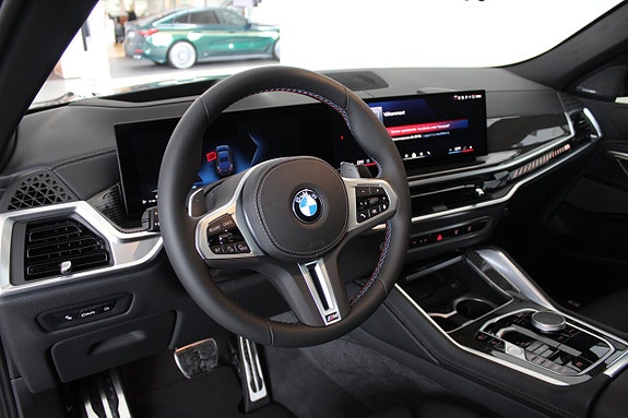 BMW X6 M 7 of 16