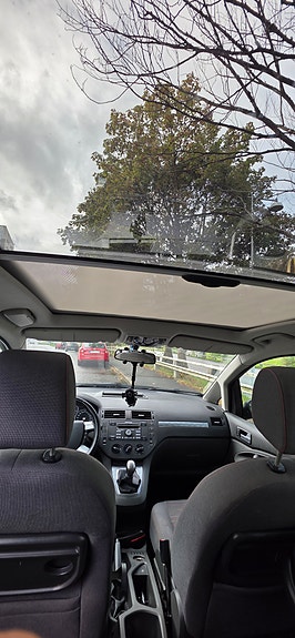 Ford C-Max 2 of 4