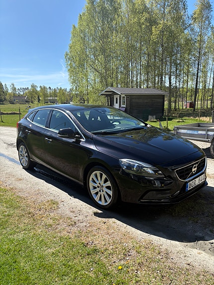 Volvo V40 4 of 6