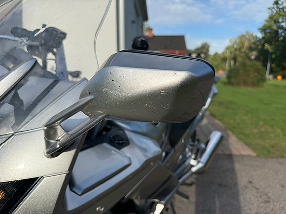 Yamaha FJR1300 5 of 8