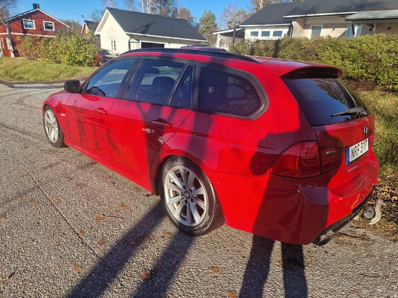BMW 320d 2 of 2
