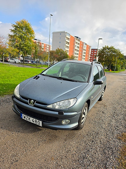 Peugeot 206 SW 4 of 12