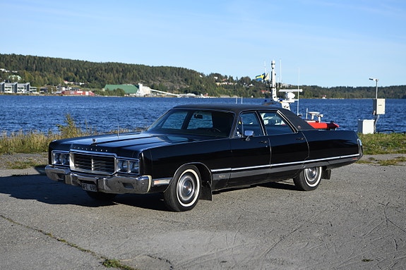 Chrysler New Yorker 10 of 11