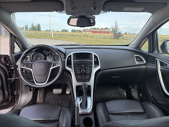 Opel Astra 11 of 16