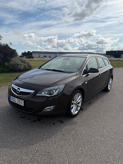 Opel Astra 3 of 16
