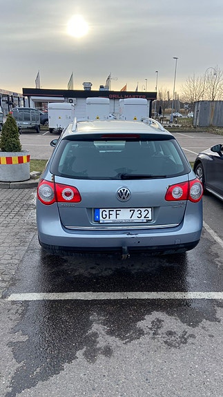 Volkswagen Passat 8 of 11