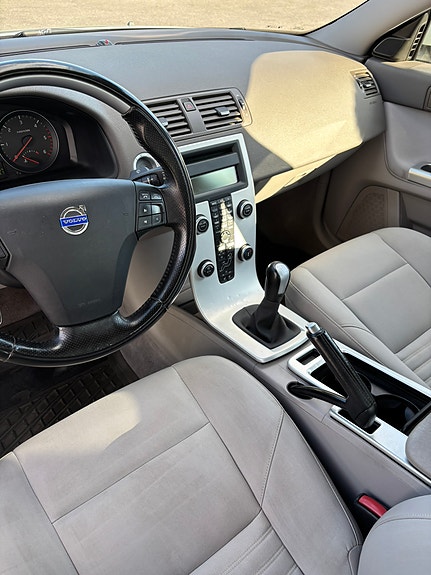 Volvo S40 11 of 11