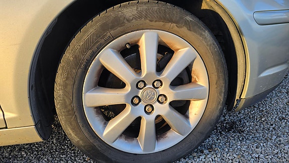 Toyota Avensis 5 of 6