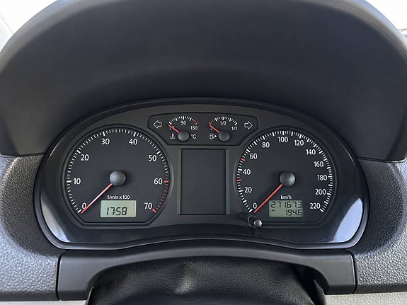 Volkswagen Polo 13 of 13