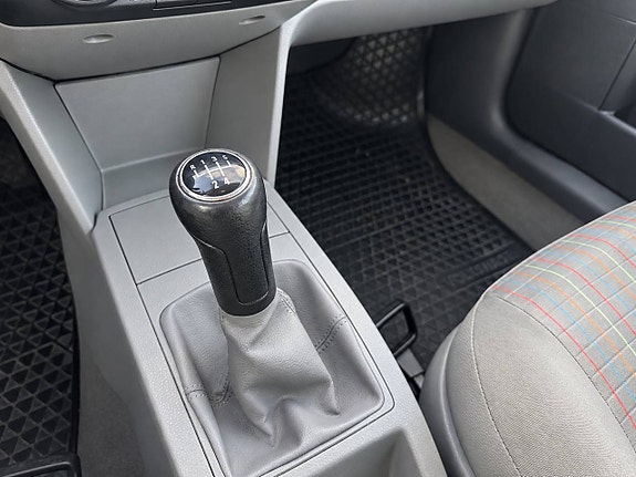 Volkswagen Polo 12 of 13