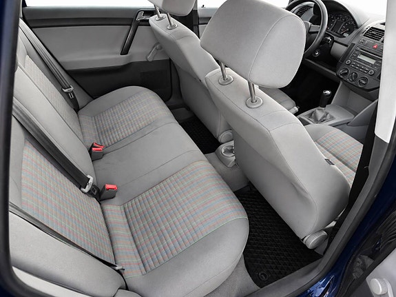 Volkswagen Polo 8 of 13