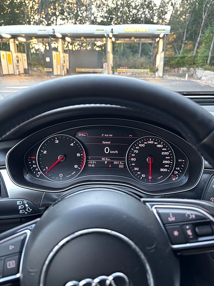 Audi A6 8 of 11