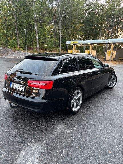 Audi A6 4 of 11