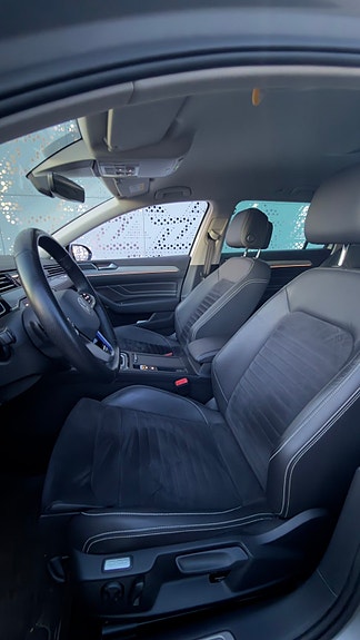 Volkswagen Passat 10 of 13