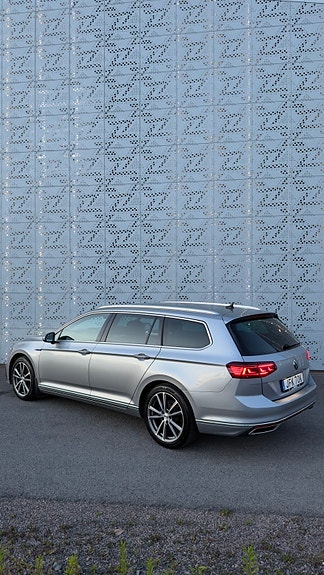 Volkswagen Passat 13 of 13