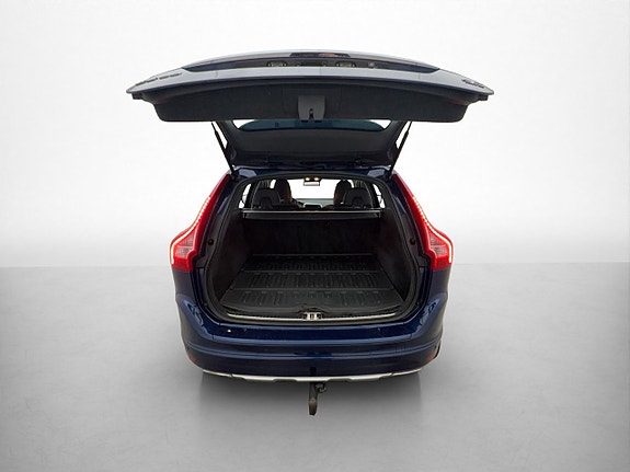 Volvo XC60 25 of 26