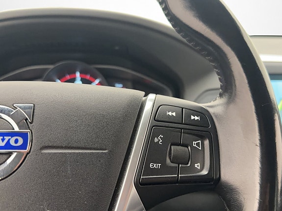 Volvo XC60 17 of 26