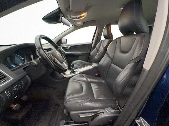Volvo XC60 9 of 26