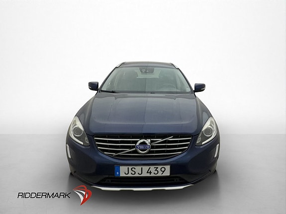 Volvo XC60 2 of 26
