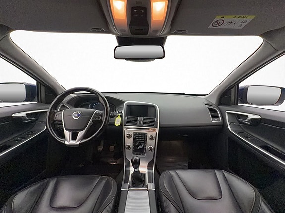 Volvo XC60 14 of 26