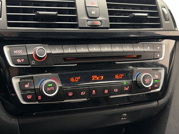 BMW 320i 20 of 26