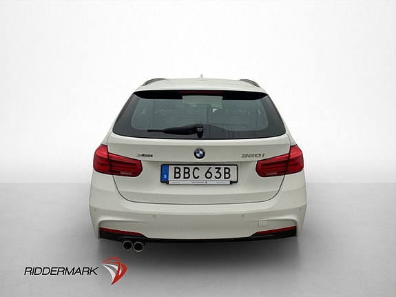 BMW 320i 6 of 26