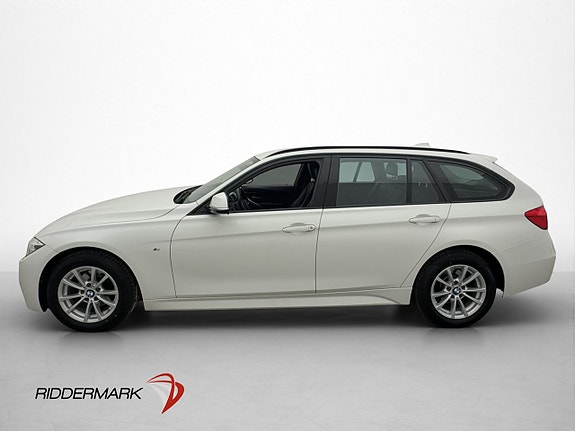 BMW 320i 4 of 26
