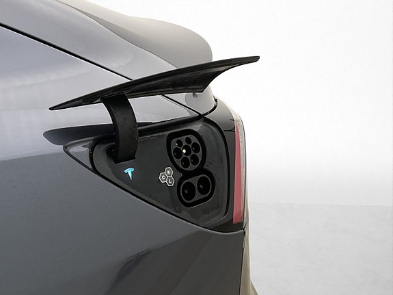 Tesla Model 3 28 of 30