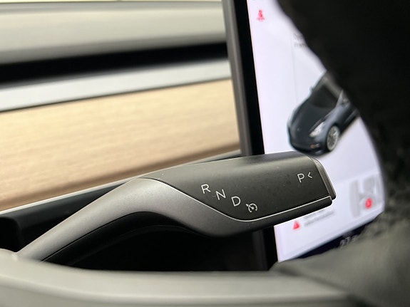 Tesla Model 3 30 of 30