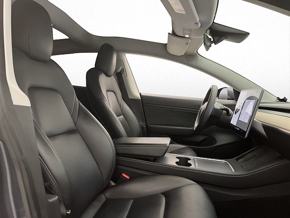 Tesla Model 3 14 of 30