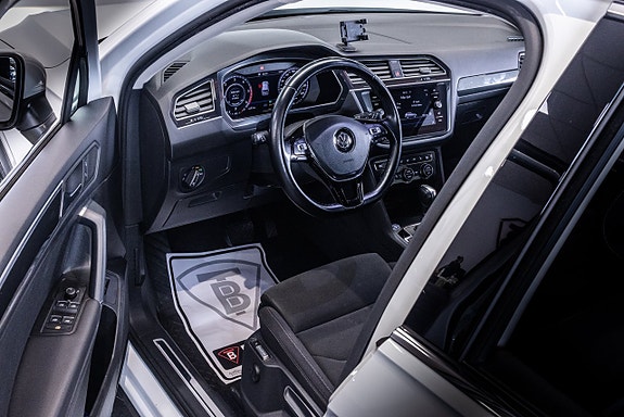 Volkswagen Tiguan Allspace 13 of 28