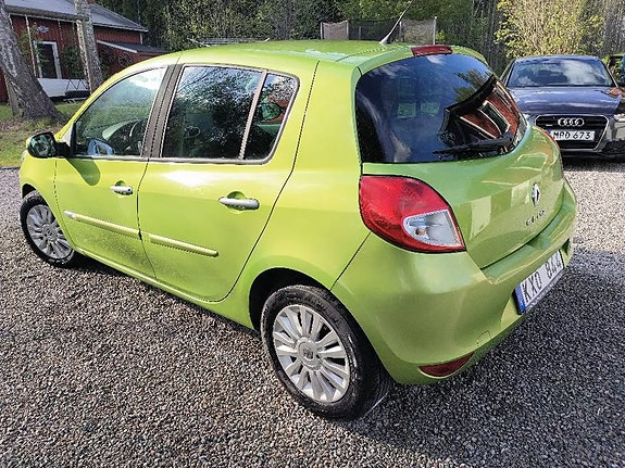Renault Clio 2 of 3