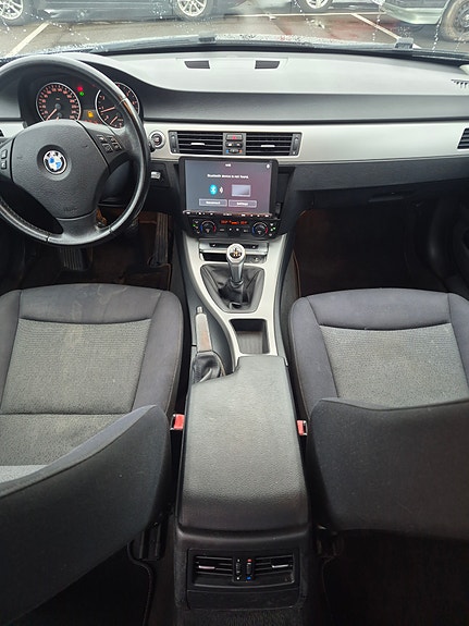 BMW 325i 9 of 19