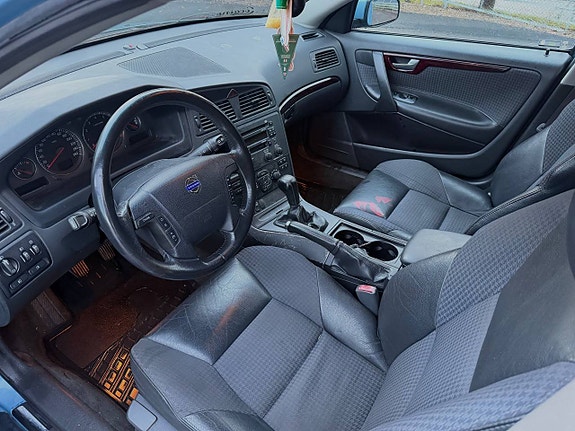 Volvo V70 4 of 4
