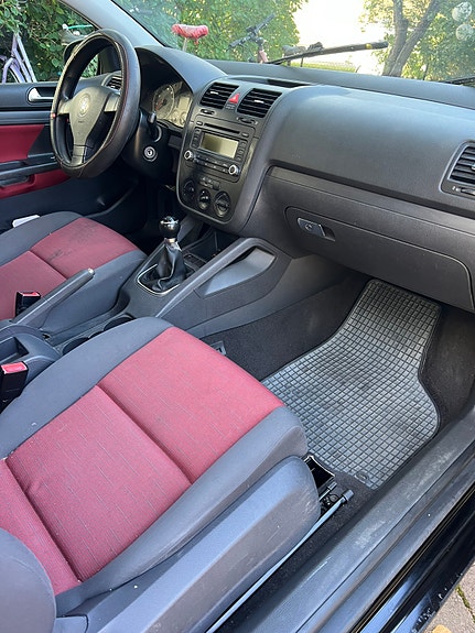Volkswagen Golf V 6 of 13