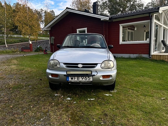 Suzuki X-90 4 of 5