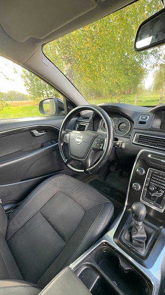 Volvo V70 5 of 6