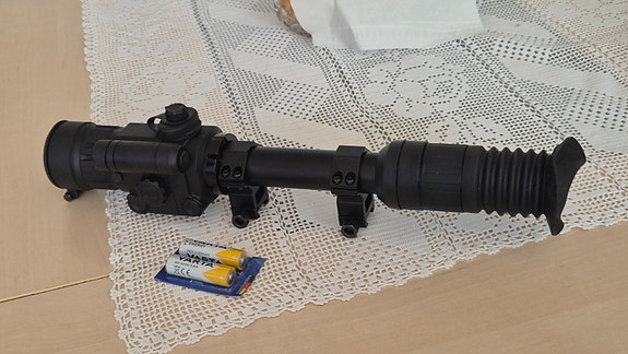Product image 1 of 3