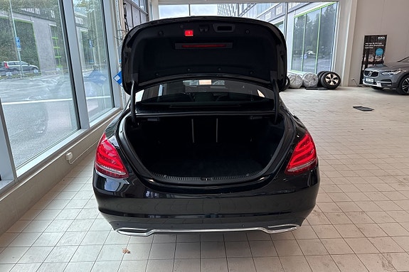 Mercedes-Benz C220 d 9 of 16