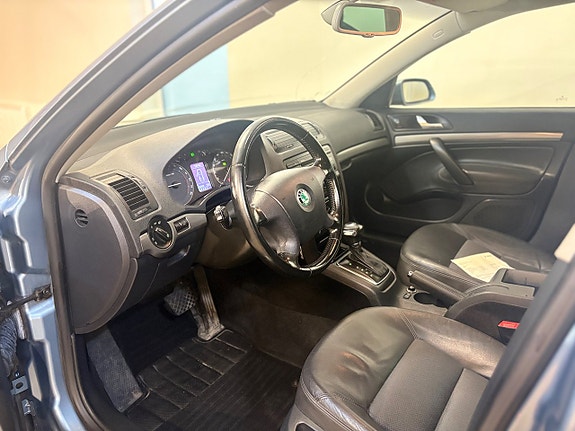 Skoda Octavia 10 of 19