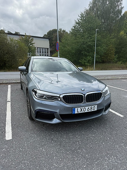 BMW 520d 2 of 7