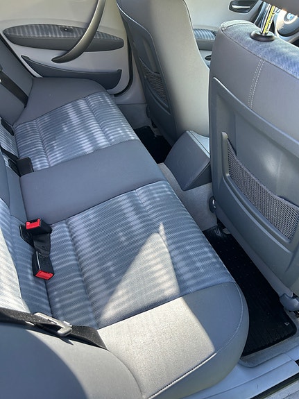 BMW 120i 10 of 12