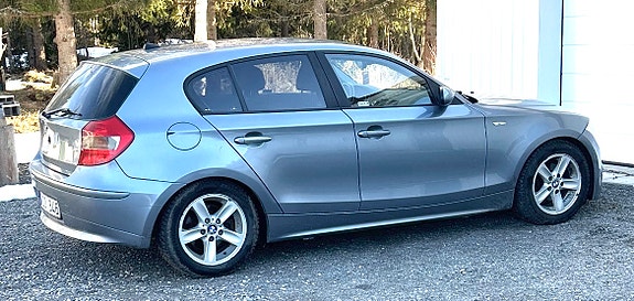 BMW 120i 12 of 12